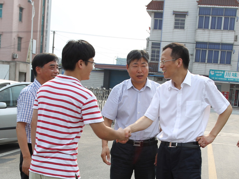 錦盛發(fā)展近20年來(lái)，得到了各級(jí)領(lǐng)導(dǎo)和政府部門的關(guān)心和支持